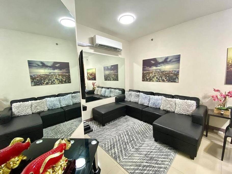 Field Residences Paranaque City Экстерьер фото